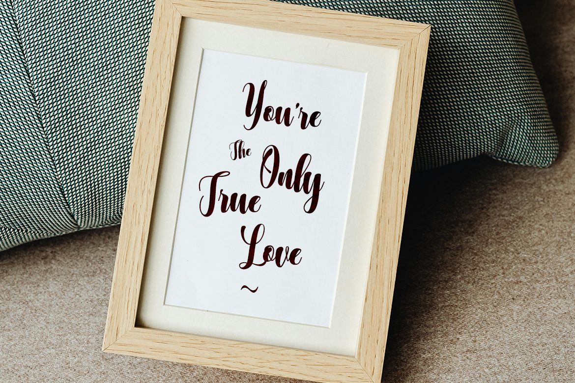 Night Juwita Lovely Font Script Screen 3